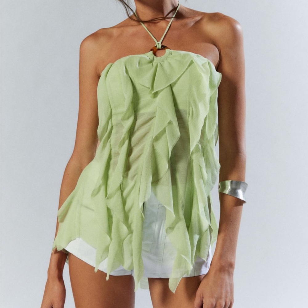 URBAN OUTFITTERS RUFFLE HALTER TOP